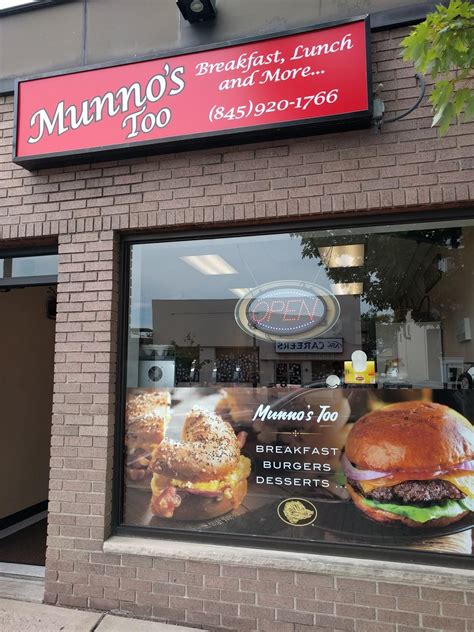 You may explore the information about the menu and check prices for Munno's Italian Deli by following the link posted above. . Munno pearl river